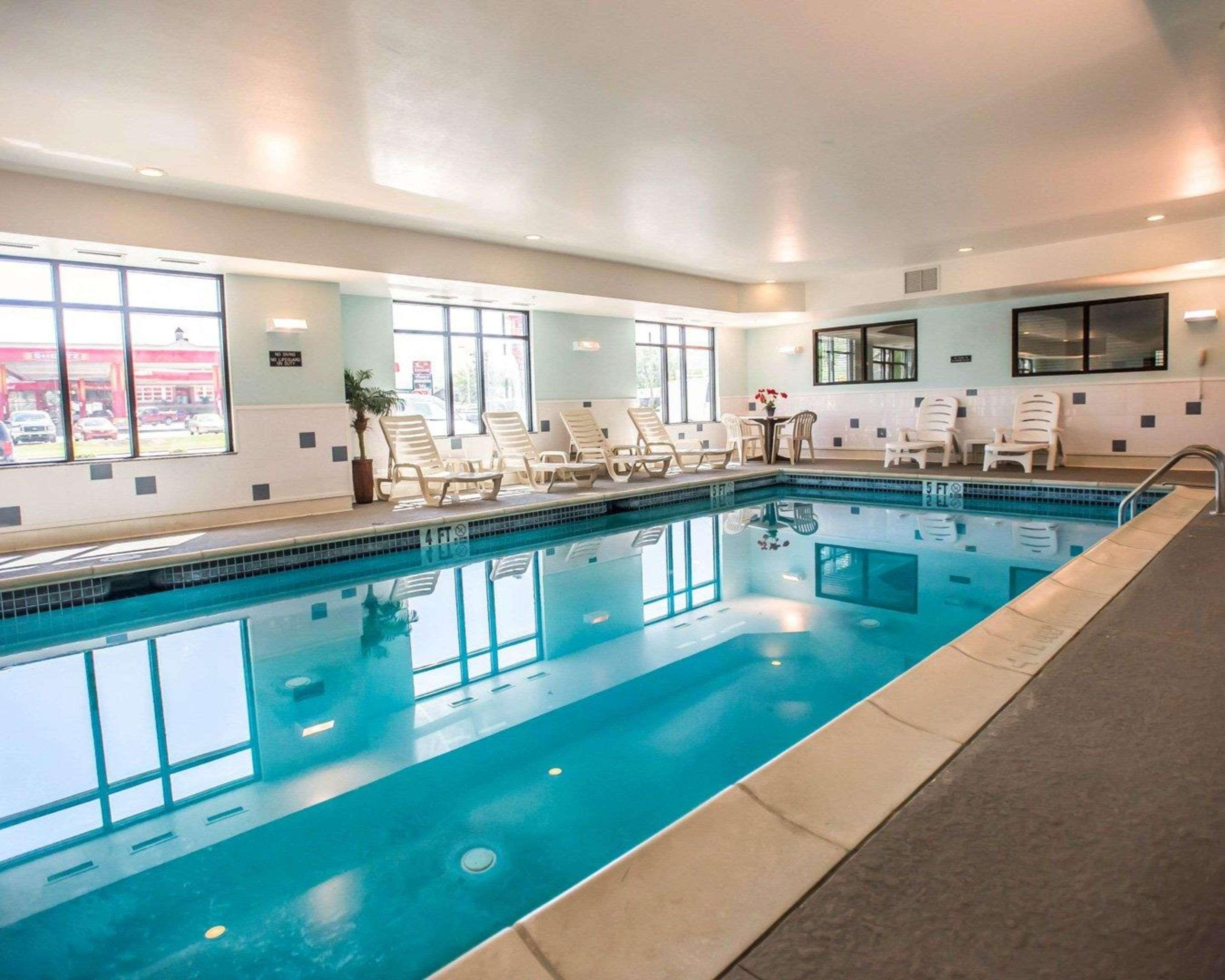 Comfort Inn 2*